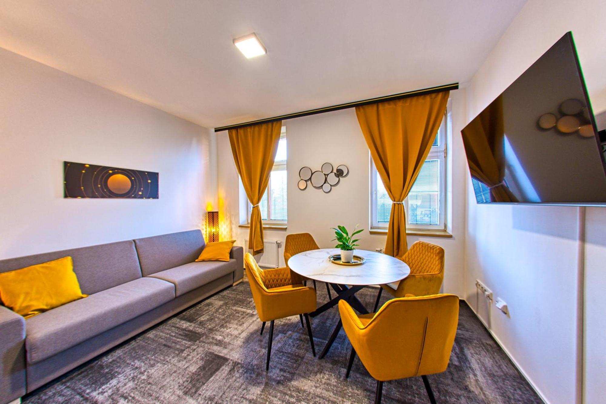 Narodni Dum Podborany Hotel Luaran gambar