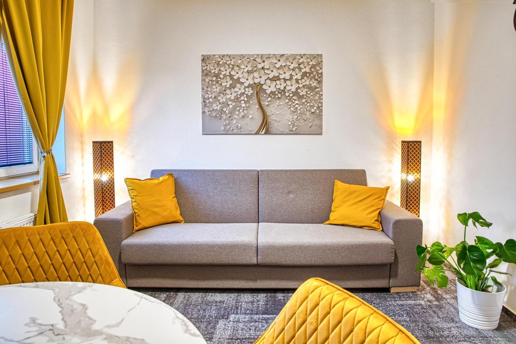 Narodni Dum Podborany Hotel Luaran gambar
